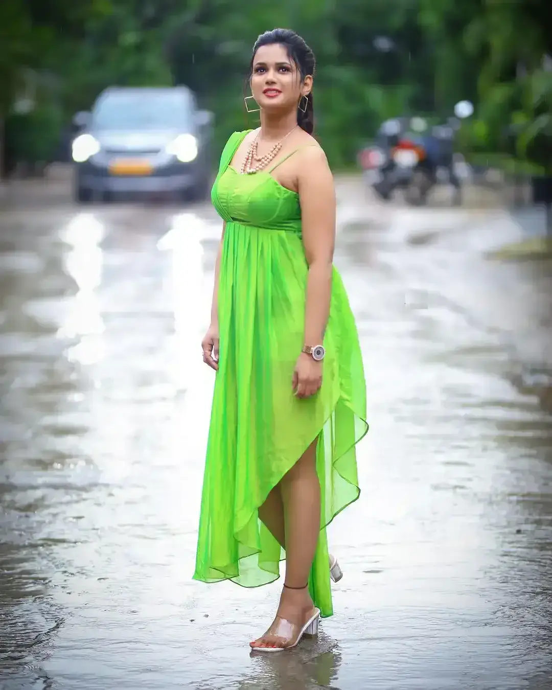 Indian Actress Ariyana Glory In Sleeveless Green Dress